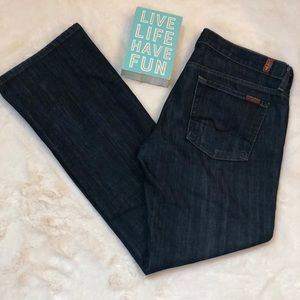 ❤️7 For All Mankind boot cut jeans👖